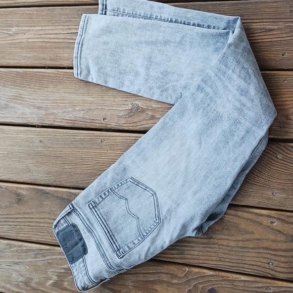 American Eagle women's gray distressed jeans size 30 x 32 - Picture 1 of 13